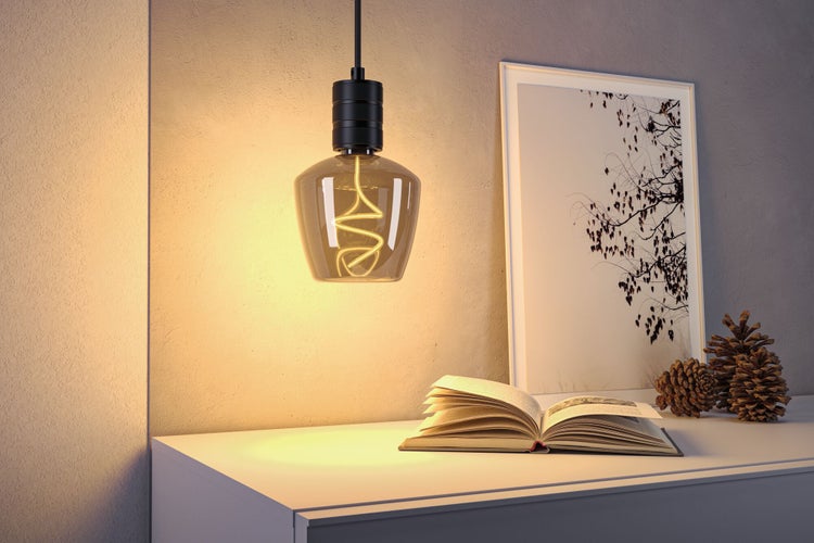 Floating Shine Standard 230V LED Globe E27 150lm 4W 1800K dimmbar Rauchglas