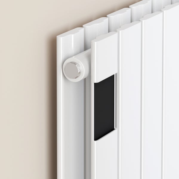 Detailansicht eines weißen Heizkörpers