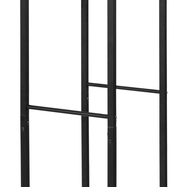 Detailansicht eines schwarzen Metallregals