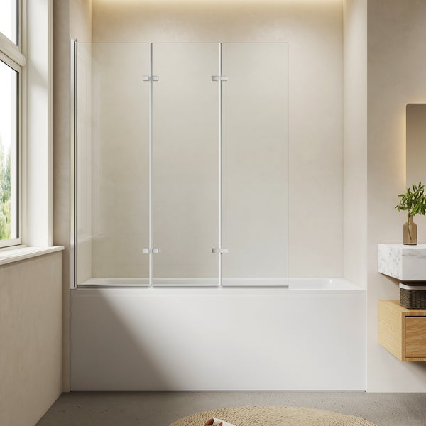 Badewanne mit dreiteiliger Badewannenabtrennung aus Glas