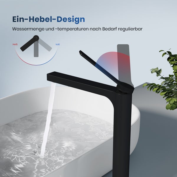 Schwarze Waschtischarmatur mit Einhebelmischer über einem Waschbecken