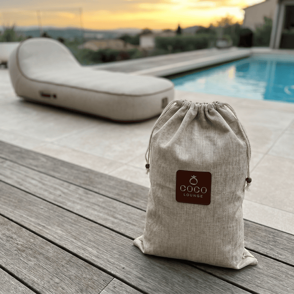 Coco Lounge - Aufblasbare Gartenliege - PALMA - Maße: 170 x 85 x 27 cm - Inkl. Elektropumpe & Tragetasche | Outdoor Sonnenliege Liegestuhl | Olefin Bezug | Cremeweiß