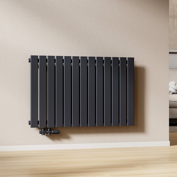 Flacher Heizkörper zur Wandmontage