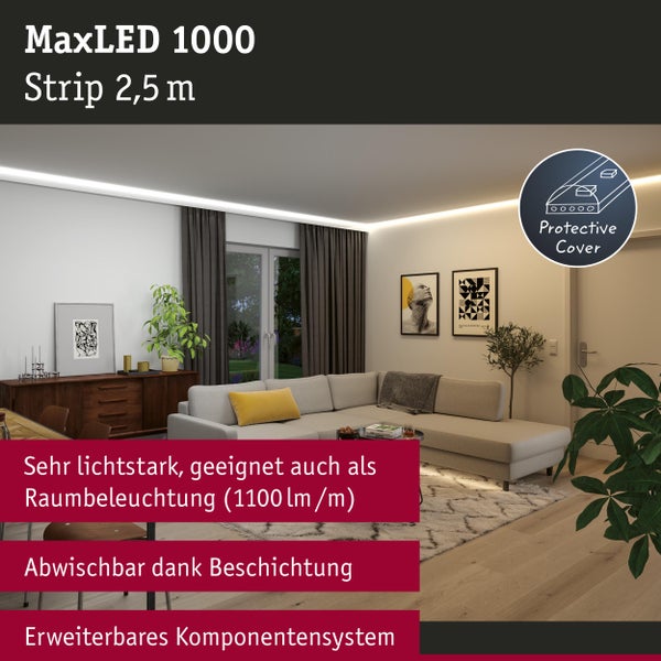 MaxLED 1000 Strip 2,5 Meter im Wohnzimmer mit Sofa und Dekoration.