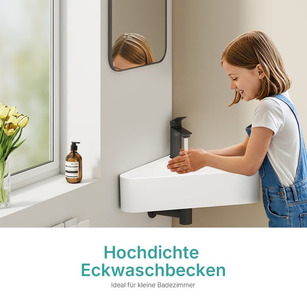 Ecke Waschbecken im Badezimmer mit Kind beim Händewaschen