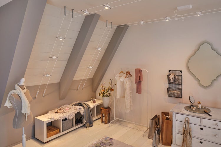 Technische Zeichnung einer runden Schleifscheibe mit Vorderansicht, Rückansicht, Querschnitt und einer Tabelle mit Maßangaben in Millimetern.