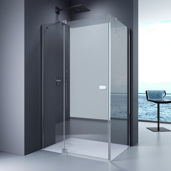 Begehbare Dusche mit Duschwanne und Glasabtrennung in einem modernen Badezimmer.