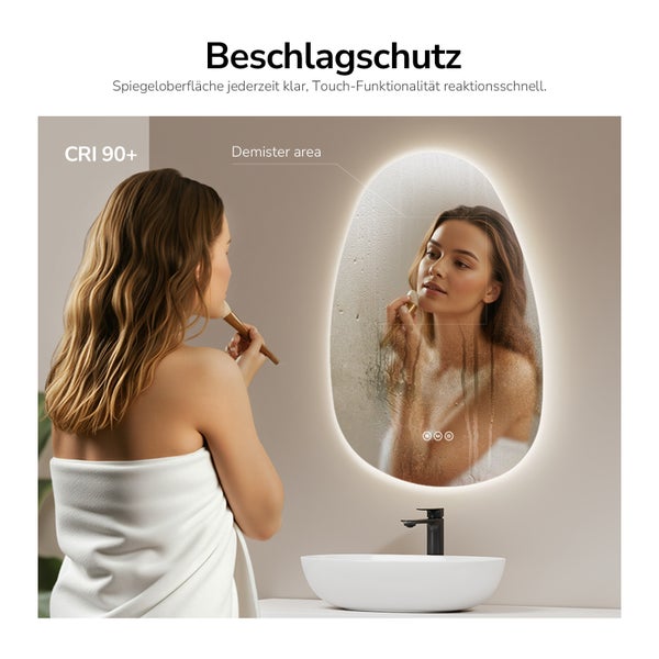 Dusch-Badewannen-Kombination mit Whirlpool-Funktion, Glaskabine, schwarzen Rückwänden, Handbrause und Massagedüsen.