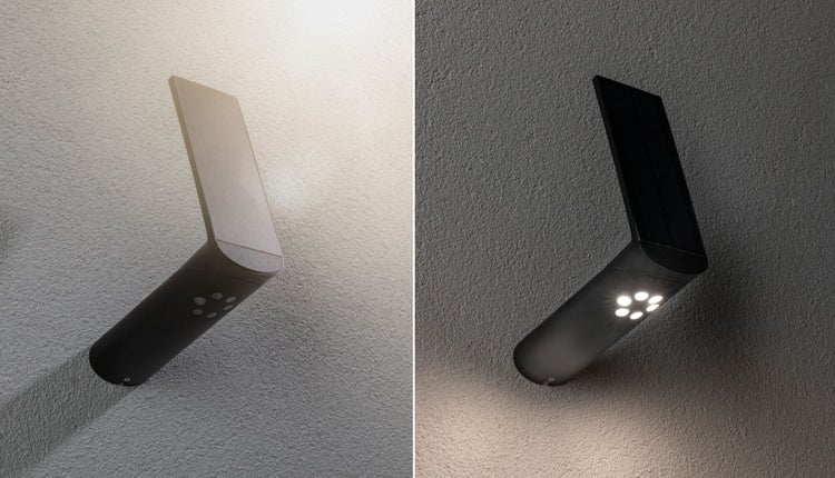 Auf der Abbildung ist eine Solar Wandleuchte mit Tag- und Nachtansicht zu sehen.