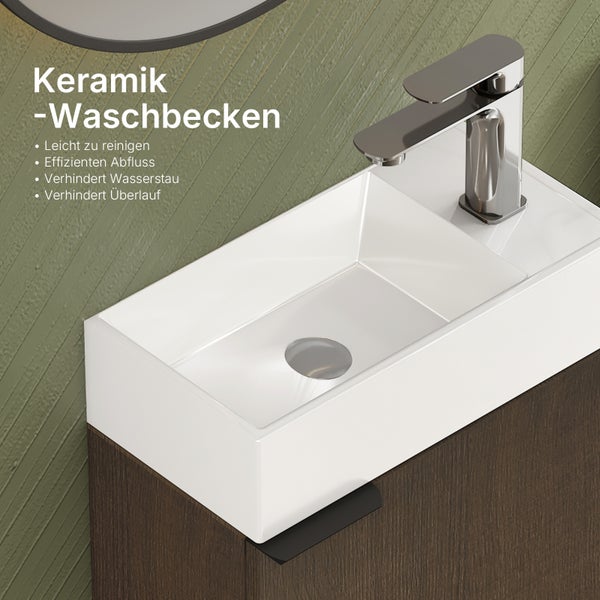 Keramik Waschbecken mit Armatur auf Holzunterschrank