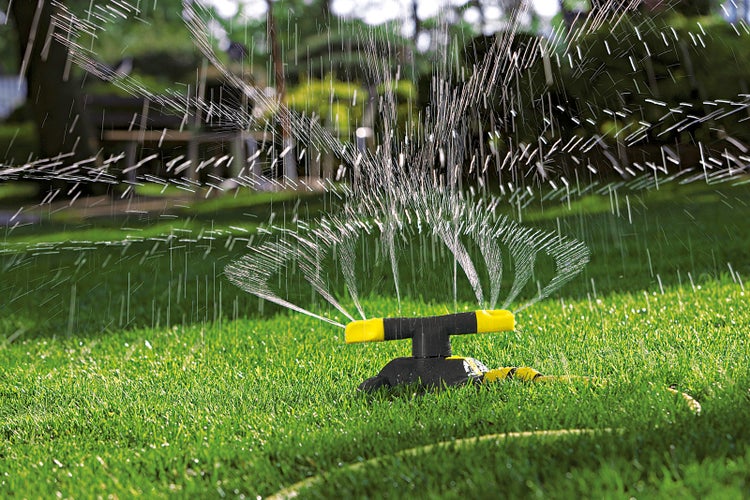 Technische Zeichnung einer Treppenleuchte mit den Maßen 80 mm mal 80 mm und einem Durchmesser von 5 mm sowie dem Garantiesiegel für 5 Jahre