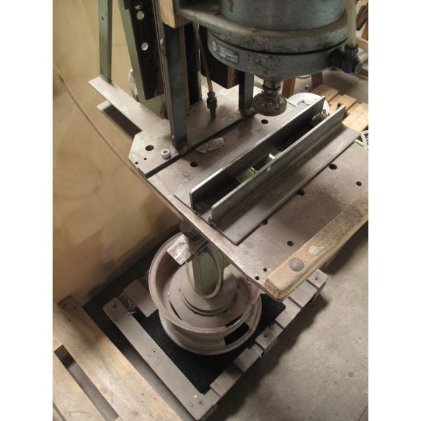 Triuso Anti-Rutschmatte Zuschnitt 180x125x8 mm - 1 Stück