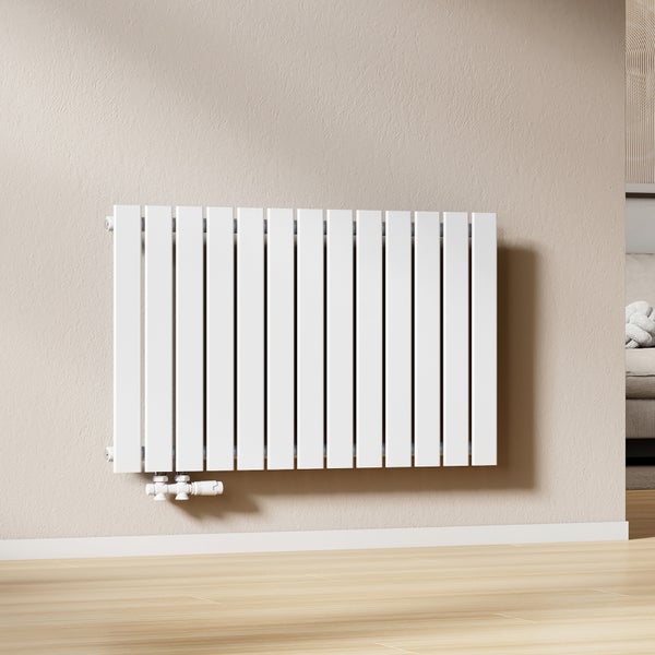 Wandheizkörper mit senkrechten Paneelen