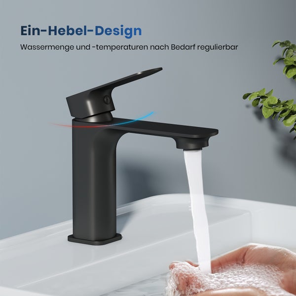 Einhebelmischer am Waschbecken mit laufendem Wasser.