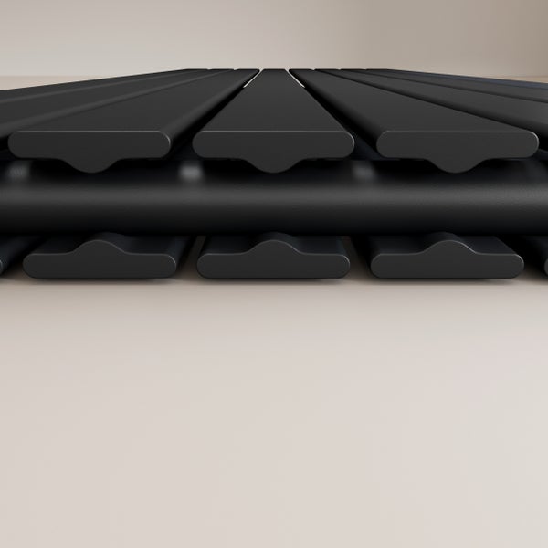 Schwarze Fußmatte im Detail