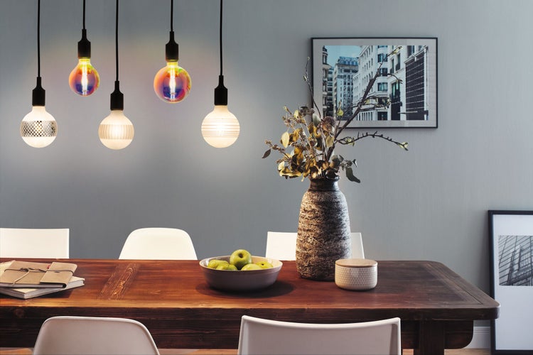 Modern Classic Edition Standard 230V LED Globe Ringspiegel E27 340lm 4,5W 2600K dimmbar Ringspiegel schwarz