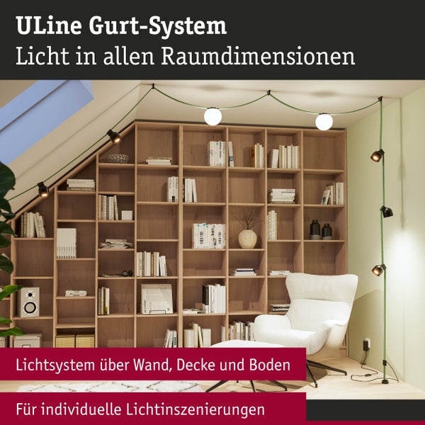 Modernes Wohnzimmer mit Bücherregal und Uline Gurtsystem Beleuchtung für Wand, Decke und Boden