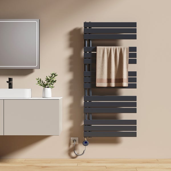 EMKE Elektrischer Badheizkörper 132x60 cm, Flachheizkörper mit Thermostat & Timer, Handtuchwärmer, seitlich offen, vertikal, 800 W, Anthrazit, für Badezimmer geeignet