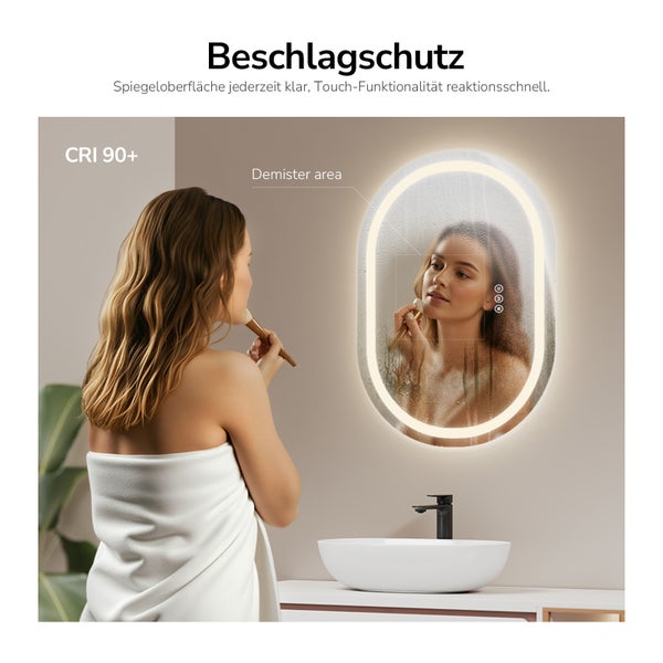 Ovaler Badspiegel mit LED Beleuchtung, Antifog Funktion und hoher Farbwiedergabe in einem hellen Badezimmer