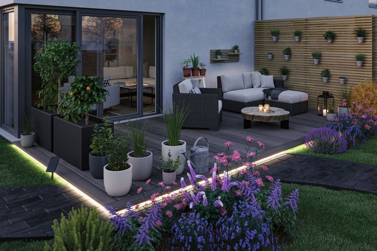 LED-Lichtband mit Solarpanel, Erdspieß und Fernbedienung