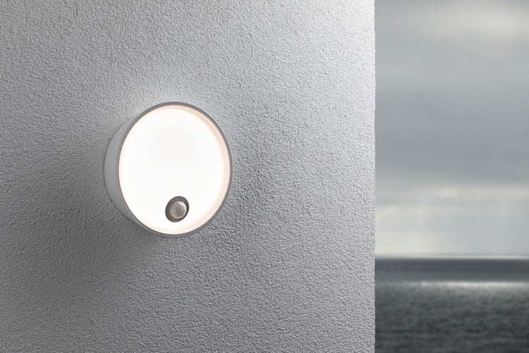 LED Außenwandleuchte Platomo Dämmerungsgesteuerter Bewegungsmelder (IR) seewasserresistent IP44 rund 180mm 3000K 14,5W 1200lm 230V Weiß Kunststoff
