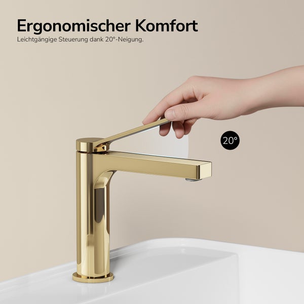 Goldfarbene Waschtischarmatur mit ergonomischem Bedienhebel, der eine Neigung von 20 Grad für eine komfortable Steuerung aufweist.