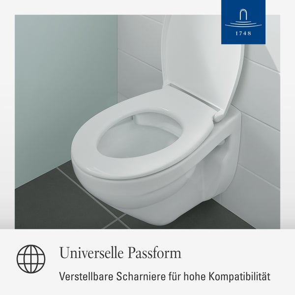 Wandhängendes WC mit offenem Deckel in einem modernen Badezimmer, Villeroy und Boch Logo