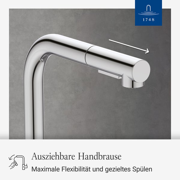 Detailansicht einer Küchenarmatur mit ausziehbarer Handbrause für maximale Flexibilität