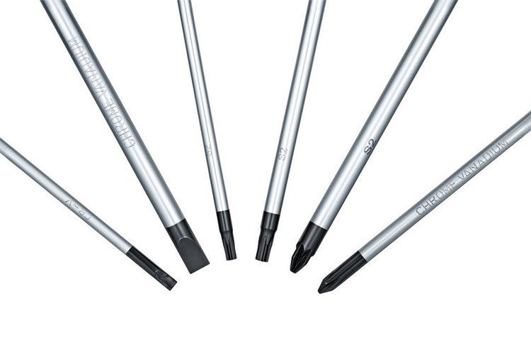 Verschiedene Schraubendreher mit Klingenformen