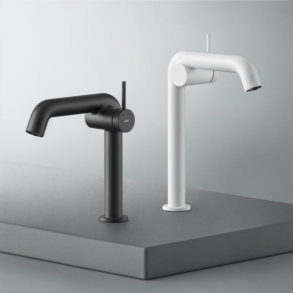 EMKE Einhebel-Waschtischarmatur, Badarmaturen, Waschbecken Armatur - Schweizer Design, Minimalistisches Design，G3/8, Wassersparend, Korrosionsschutz, Warm- & Kaltwasser, Bleifreies Messing, Pflegeleicht, Weiß Matt
