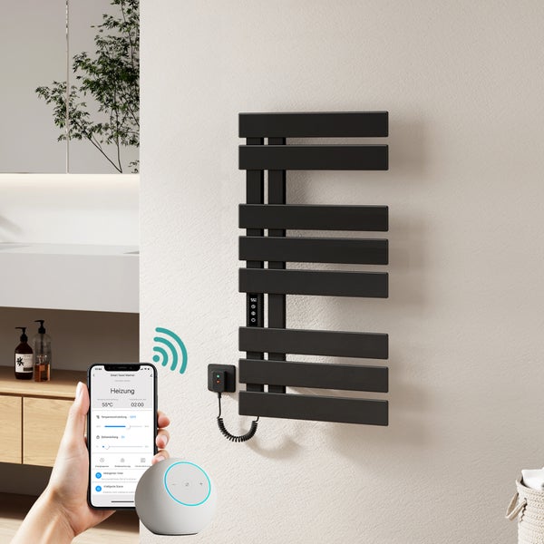 Schwarzer smarter Handtuchheizkörper an einer Badezimmerwand, gesteuert über eine Smartphone-App und einen Sprachassistenten.