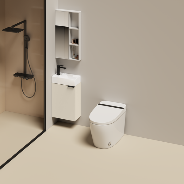 Modernes Badezimmer mit wandhängendem Waschbecken, Spiegelschrank, wandhängendem Duschsystem und bodenstehender Toilette in minimalistischem Design.