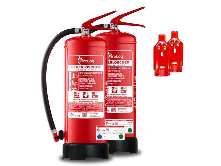 Zwei rote ABC-Pulverfeuerlöscher mit Halterungen