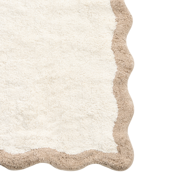 Teppich mit gewelltem Rand