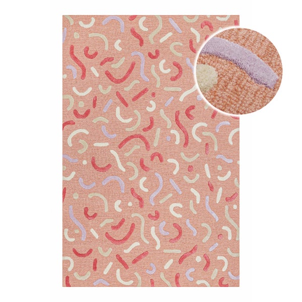 Rechteckiger Teppich mit abstraktem Muster aus Kringeln und Linien, inklusive Detailansicht der strukturierten Kurzflor-Oberfläche.