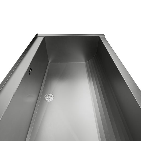 Edelstahlspüle mit Ablaufgarnitur und Überlauf