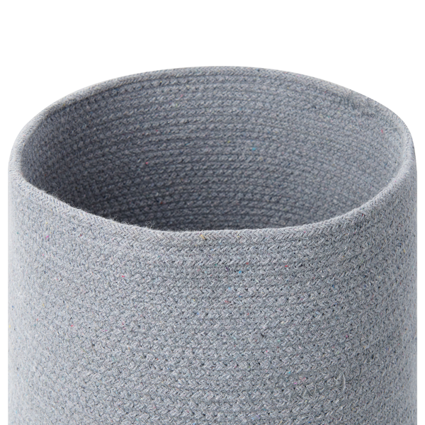 Grauer Pflanztopf aus Textil