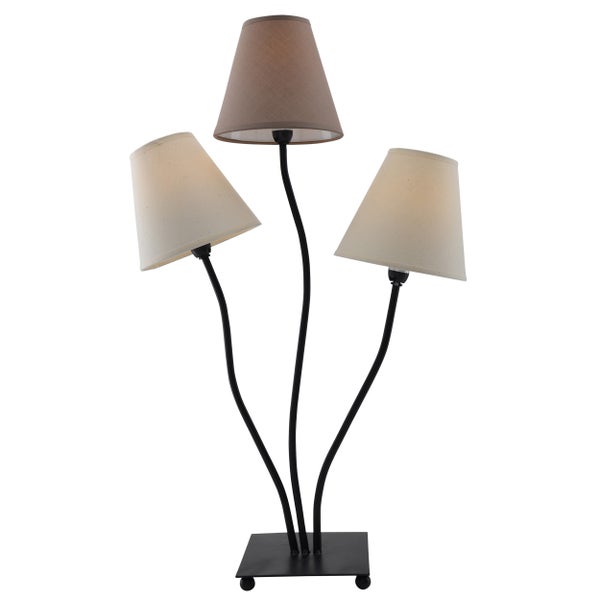 Dreiflammige Tischleuchte mit Stoffschirmen und Metallfuß