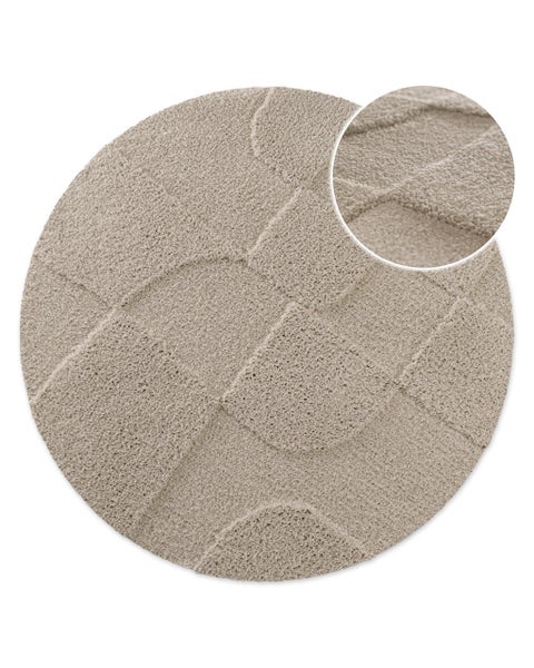Runder beige Teppich mit geometrischem Reliefmuster und Detailansicht der Textur.