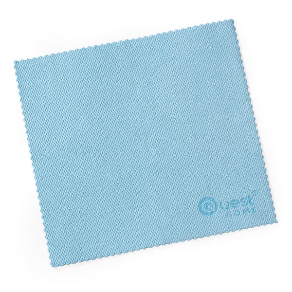 Blaues Reinigungstuch mit dem Quest Home Logo