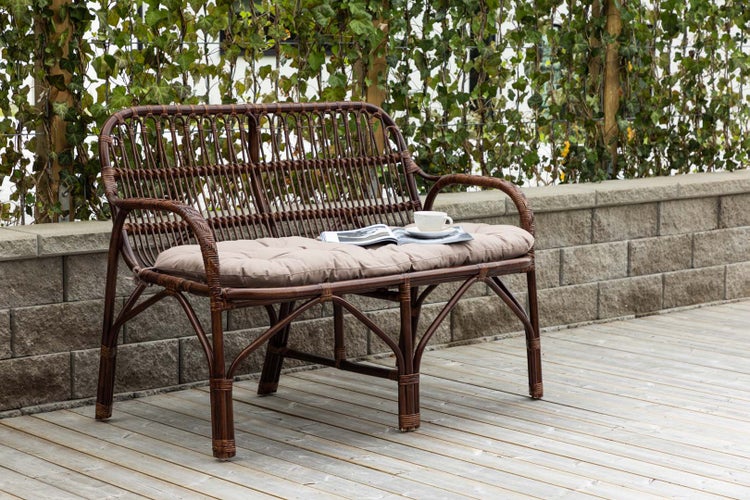 Nella Gartensofa mit Gartenkissen schwarz. 129 X 62 X 93 cm
