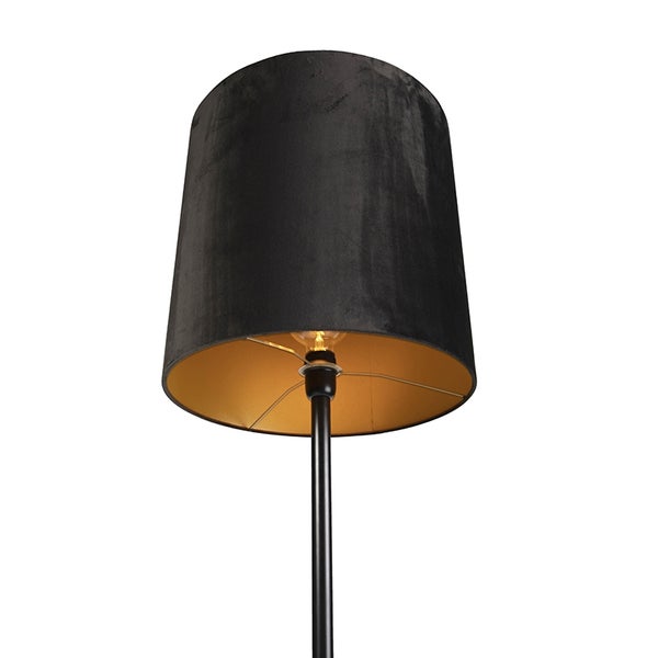 Stehlampe mit schwarzem Lampenschirm