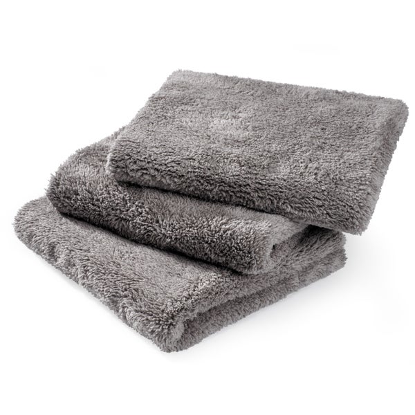 Stapel grauer Mikrofasertücher