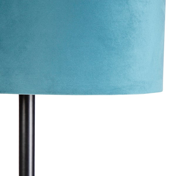 Detail einer Stehlampe mit Stoffschirm