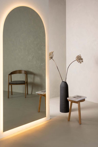 Skeppsvik Spiegel mit Licht Silberfarben. 100 X 4 X 210 cm