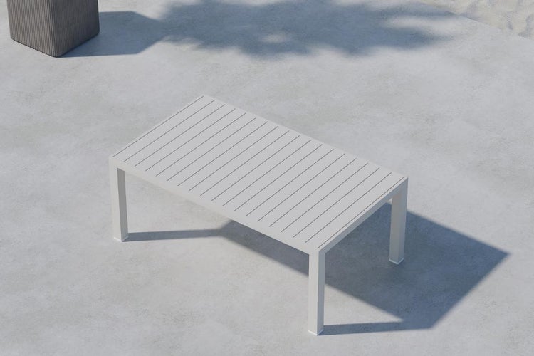 Rechteckiger Gartentisch aus Metall mit Lamellen