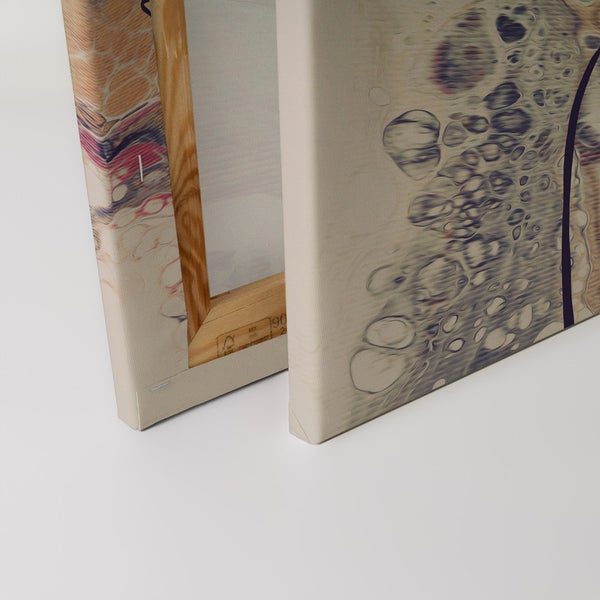 Zwei Leinwandbilder mit abstraktem Muster und Holzrahmen im Detail.