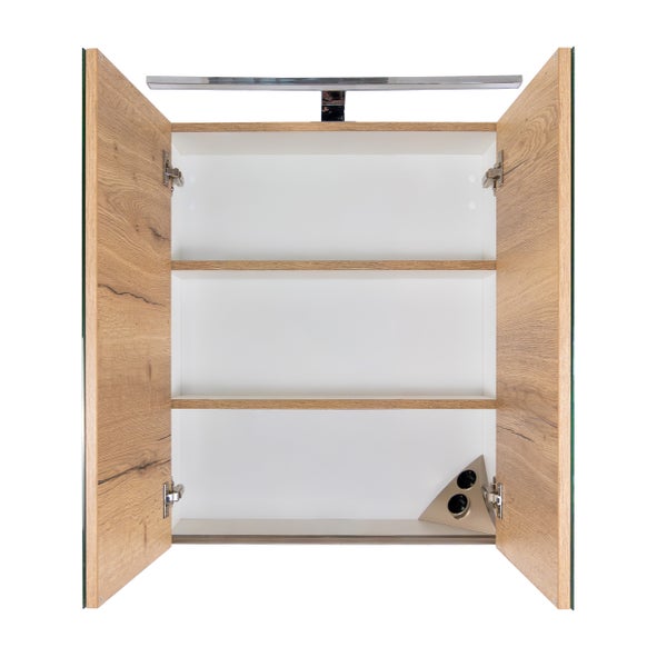 Offener Spiegelschrank mit Regalböden
