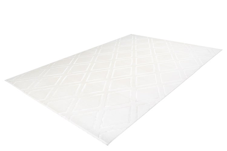 Rechteckiger Teppich mit geometrischem Rautenmuster.