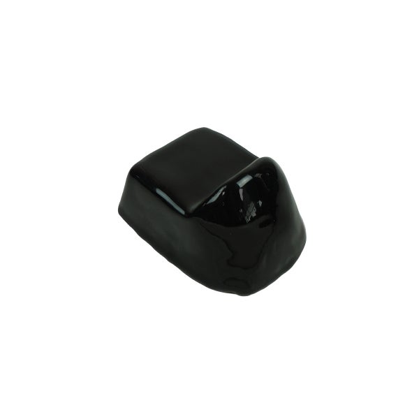 Schwarze Kabeldurchführung aus Kunststoff